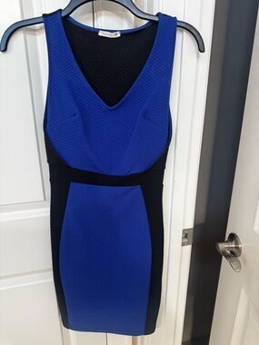 Soprano Royal Blue and Black V-Neck Mini Dress